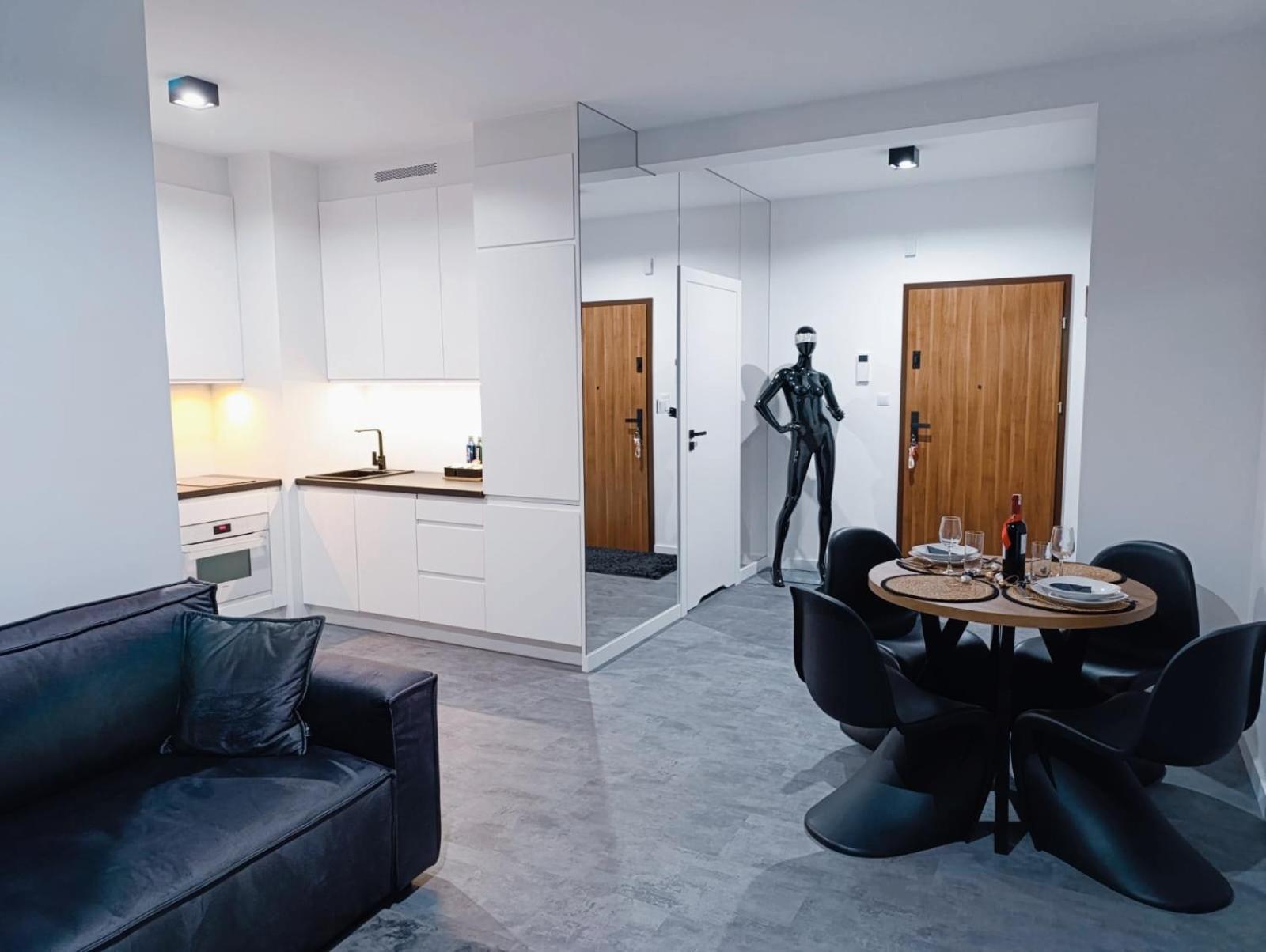 Apartament Sztuk Pieknych 10 Piła Eksteriør bilde